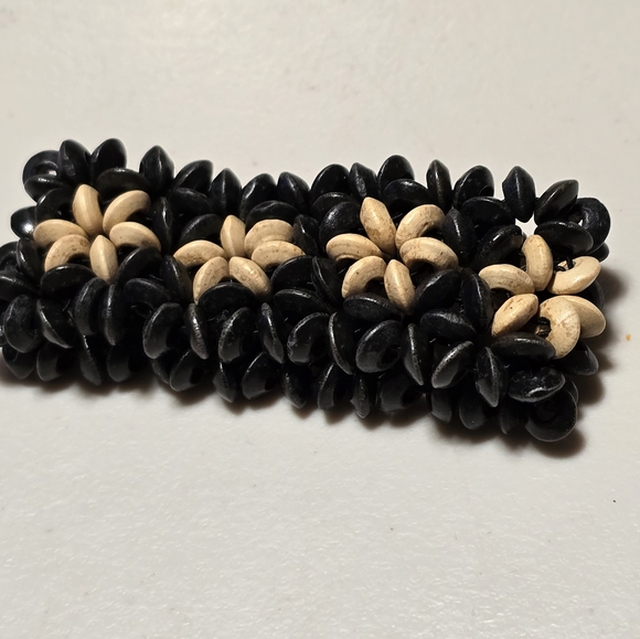 Hawaiian Hippie Boho Stretchy Wood Beaded Flower Bracelet 14 - Picture 2 of 2